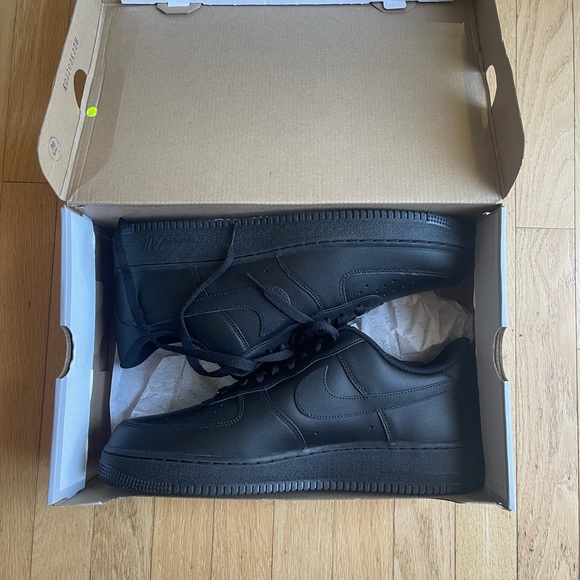 Nike Airforce 1 Black - Brand New❗️ - Picture 4 of 6